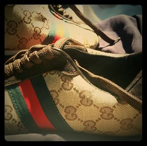 Gucci tennis shoes